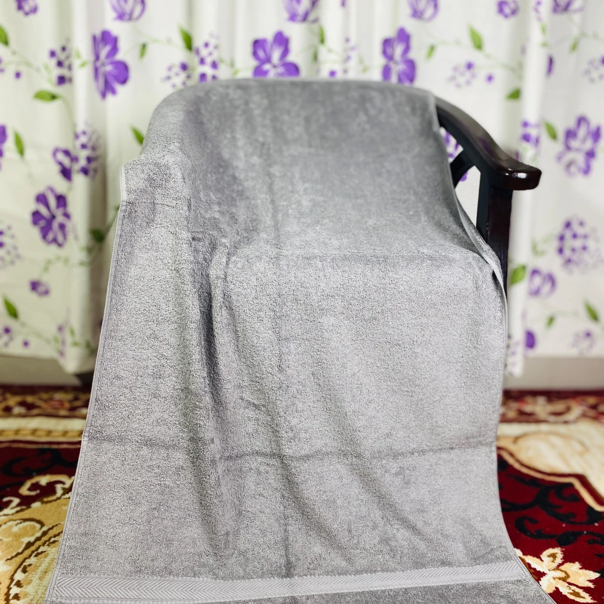27 by 54 inch Soft & Absorbent export quality ASH color Bath Towel .Luxury and 100% Cotton