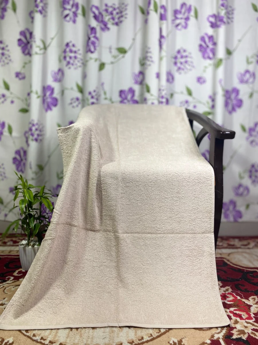 27 by 54 inch Soft & Absorbent export quality biscuit color Bath Towel .Luxury and 100% Cotton