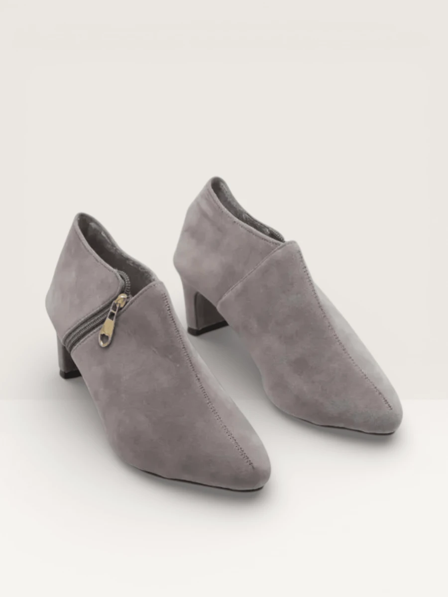 Ladies Full Shoes & Formal Pumps | Office Wear at Nawabi Shoes BD