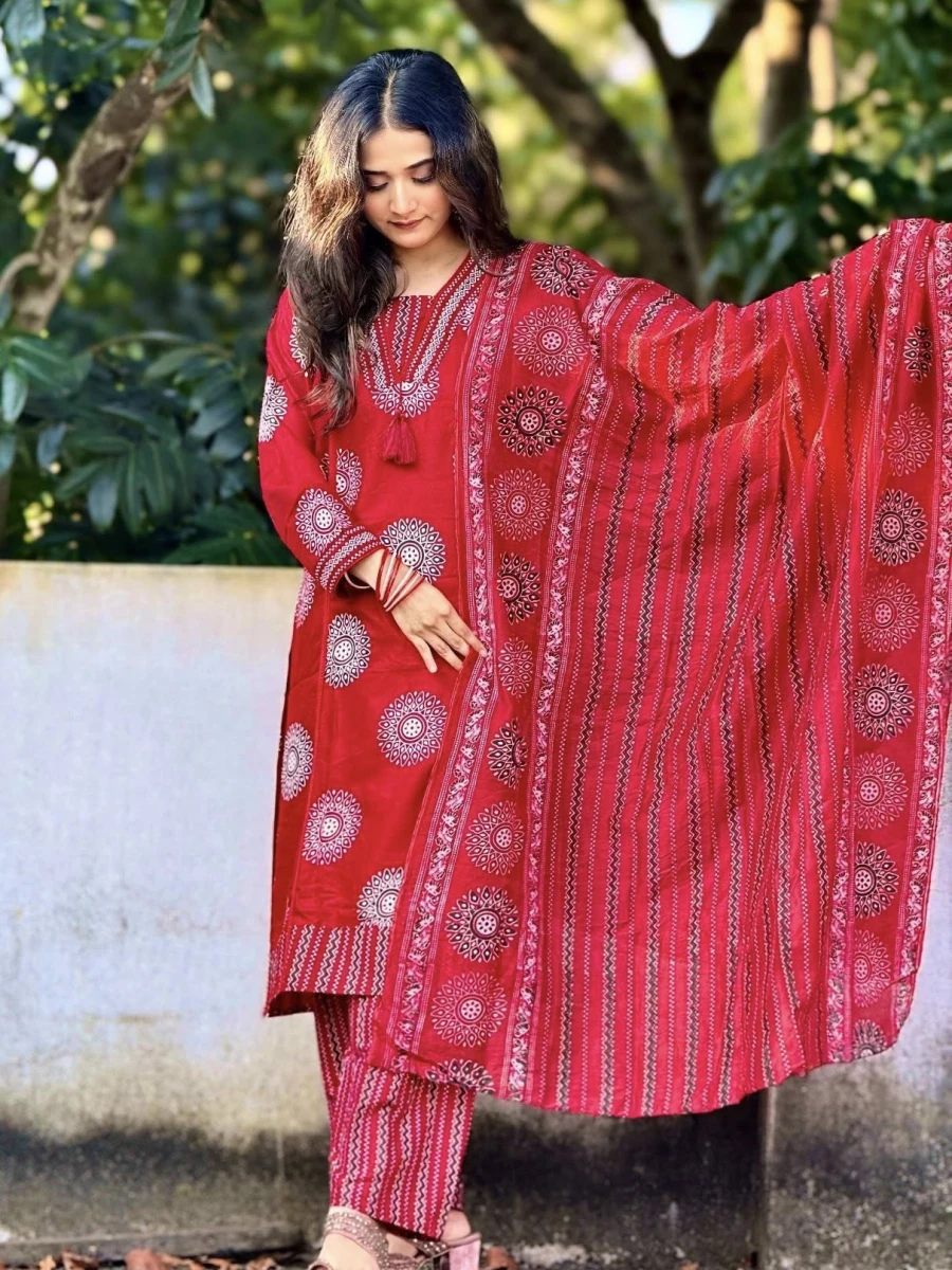 অসাধারণ একটা ড্রেস কামিজ:প্রিমিয়াম কটন