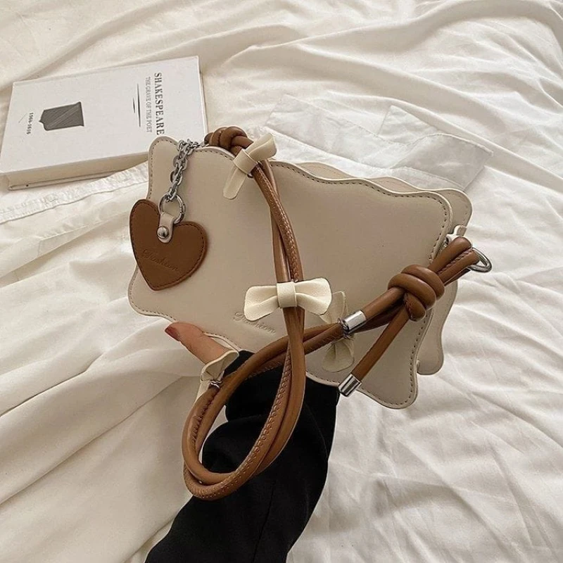 New Fashionable Bow-Knot-Heart-Shaped Square Bag