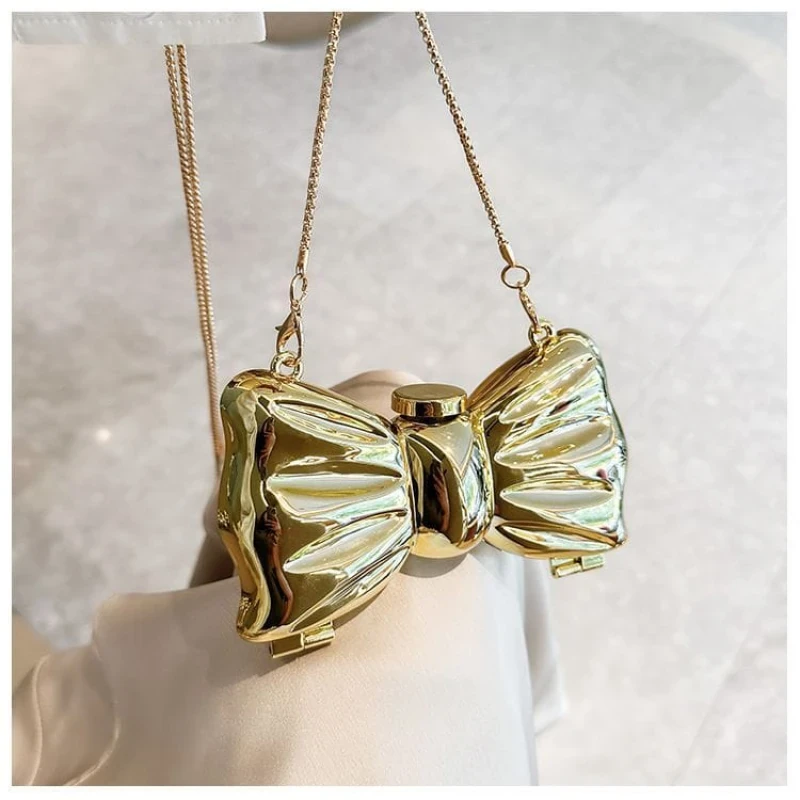গ্যালারি ছবি 3